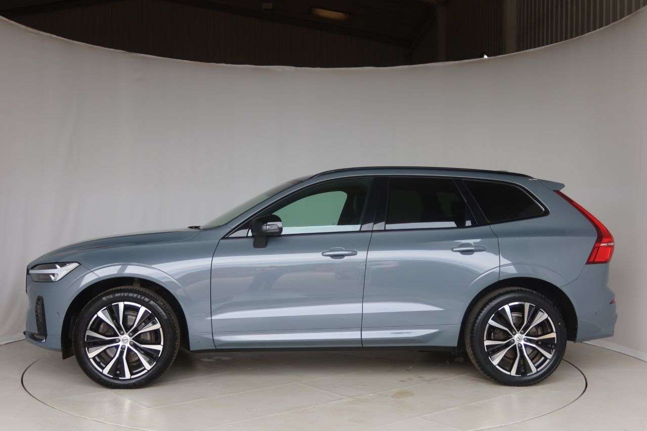 2022 VOLVO XC60 2022 VOLVO XC60