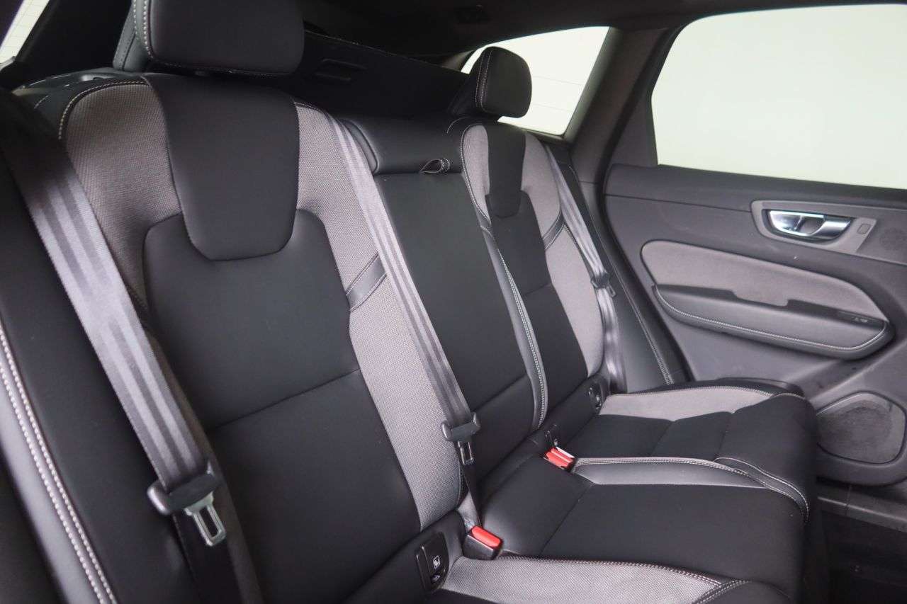 2022 VOLVO XC60 2022 VOLVO XC60