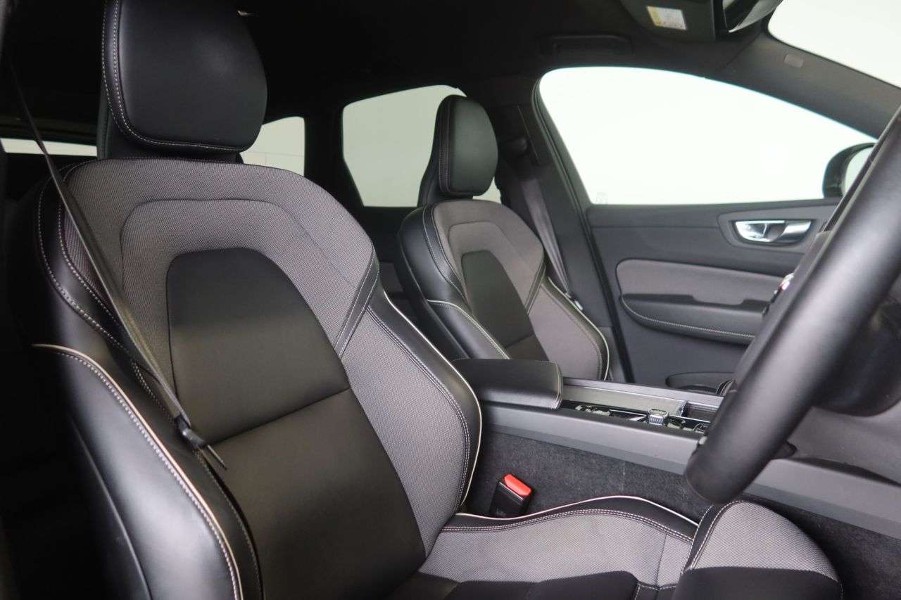 2022 VOLVO XC60 2022 VOLVO XC60