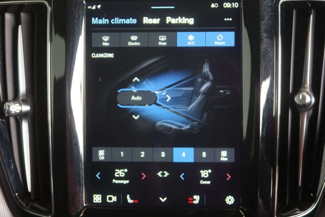 2022 VOLVO XC60 2022 VOLVO XC60