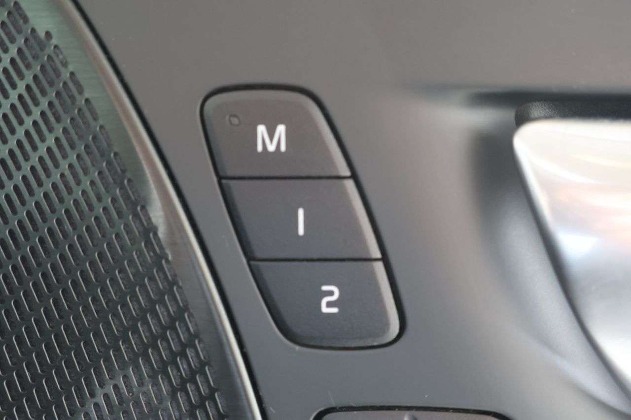 2023 VOLVO XC60 2023 VOLVO XC60