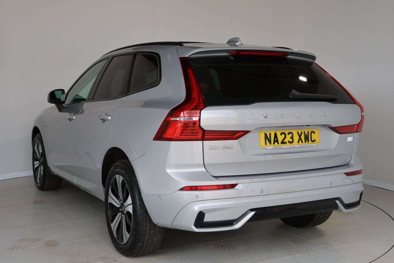 2023 VOLVO XC60 2023 VOLVO XC60