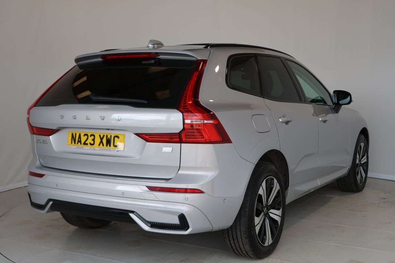 2023 VOLVO XC60 2023 VOLVO XC60