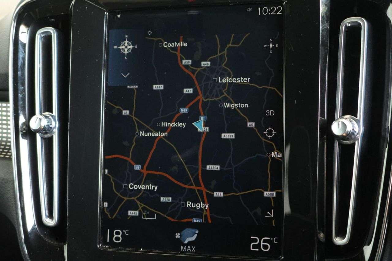 2022 VOLVO XC40 2022 VOLVO XC40