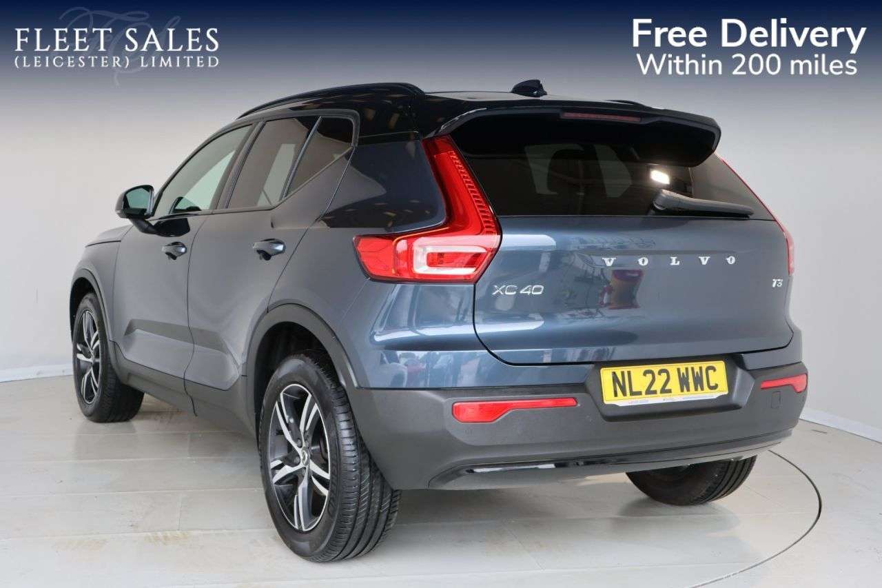 2022 VOLVO XC40 2022 VOLVO XC40