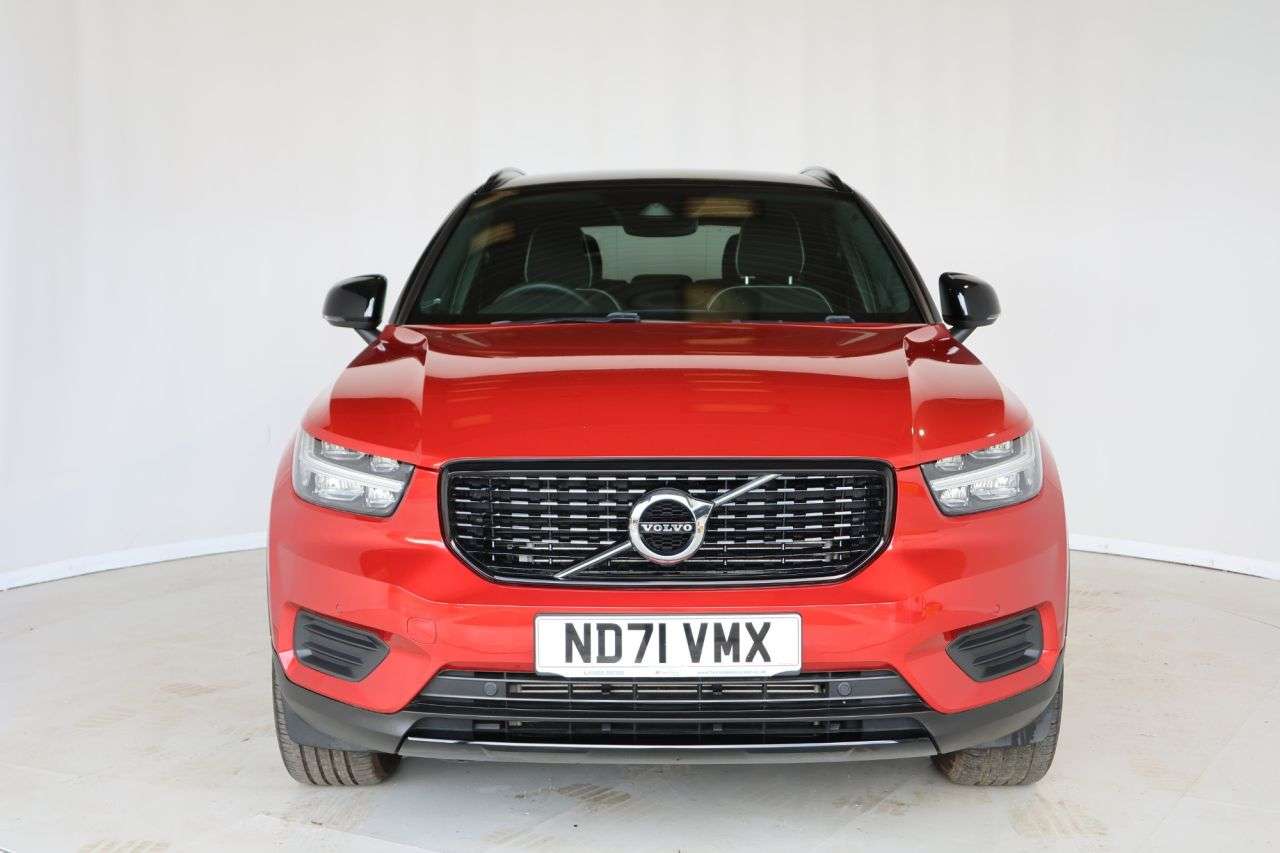 2021 VOLVO XC40 2021 VOLVO XC40
