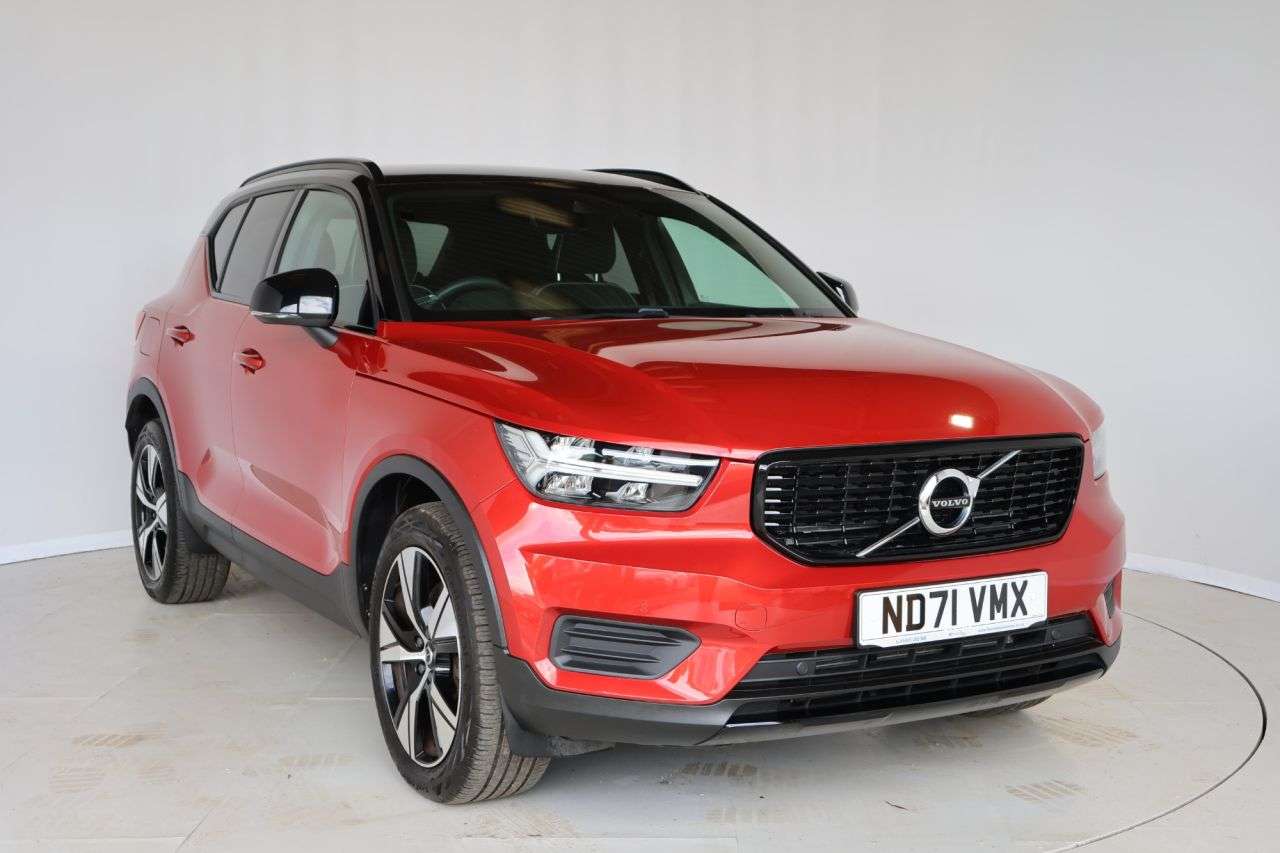 2021 VOLVO XC40 2021 VOLVO XC40