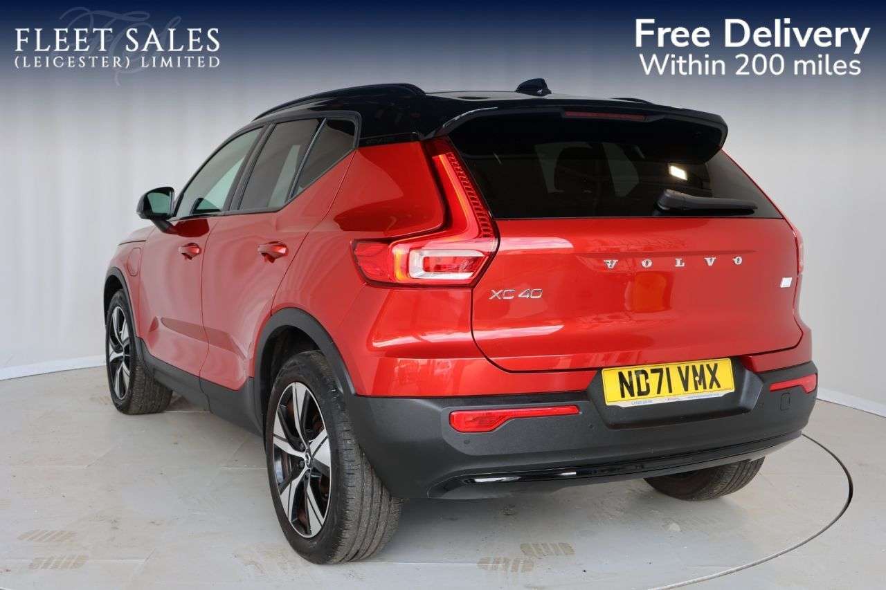 2021 VOLVO XC40 2021 VOLVO XC40