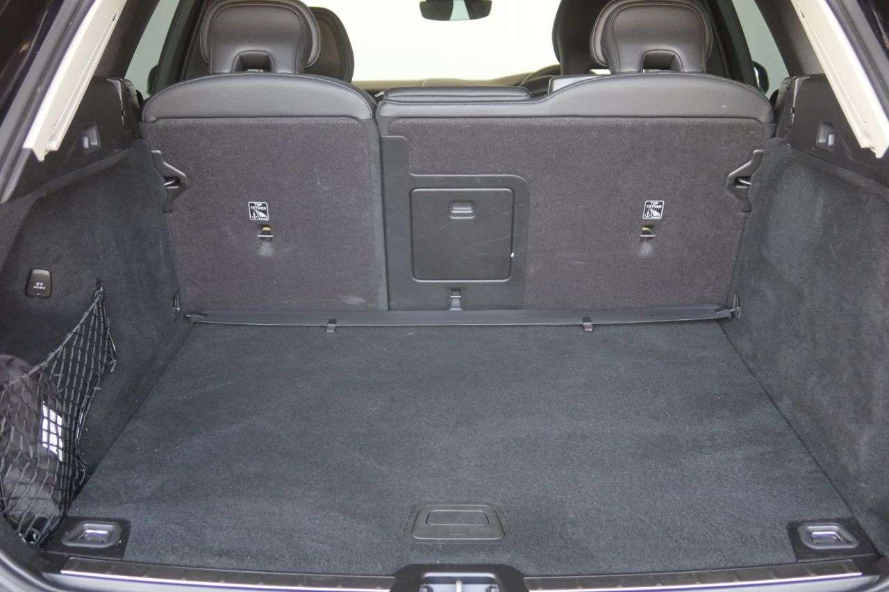 2023 VOLVO XC60 2023 VOLVO XC60