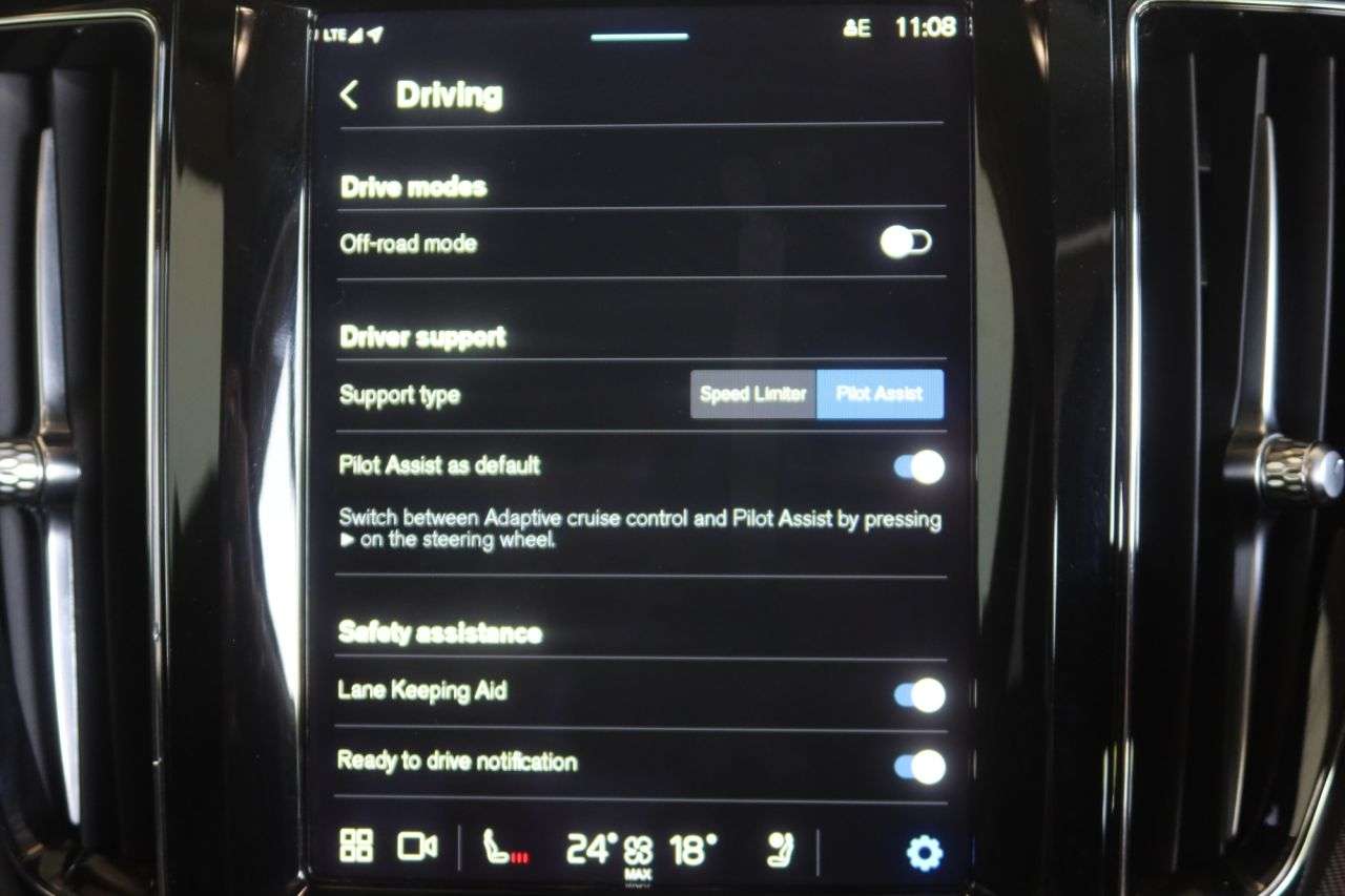 2023 VOLVO XC60 2023 VOLVO XC60