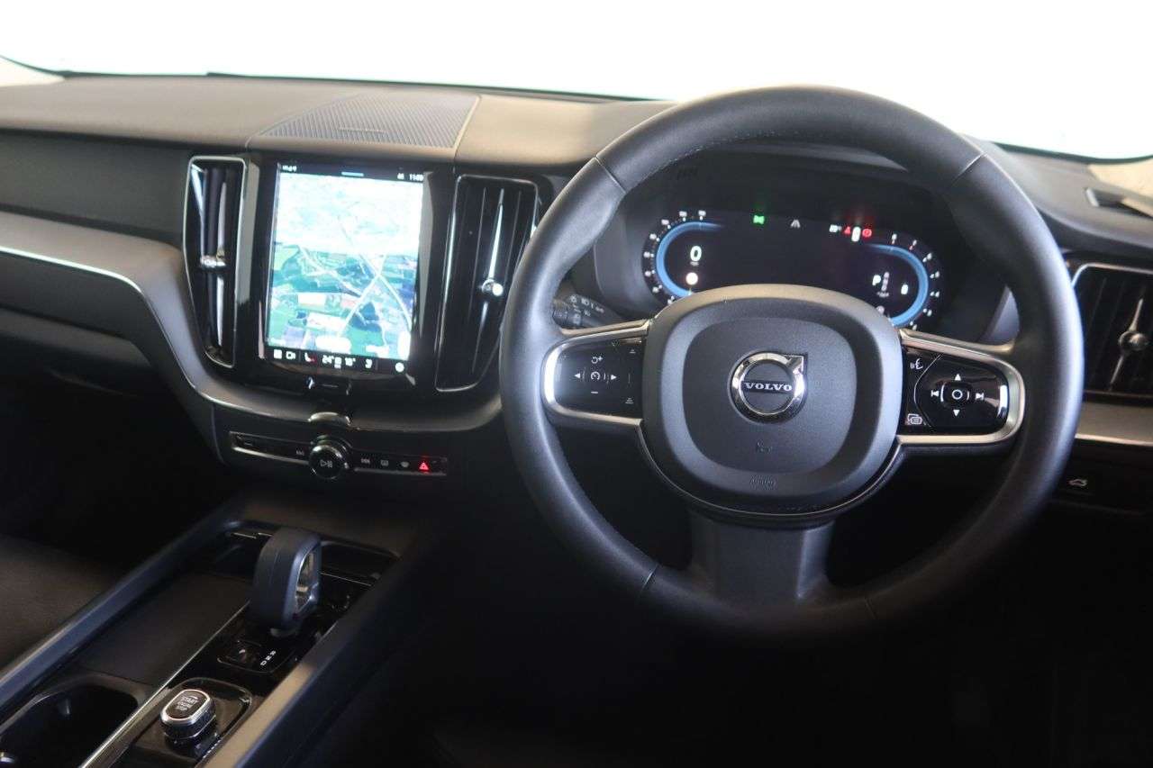 2023 VOLVO XC60 2023 VOLVO XC60