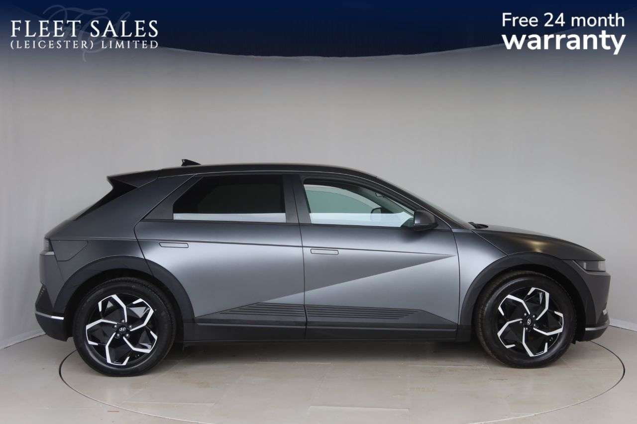 A 2022 HYUNDAI IONIQ 5 58kWh SE Connect Hatchback 5dr Electric Auto (170 ps) REAR CAMERA + APPLE C A 2022 HYUNDAI IONIQ 5 58kWh SE Connect Hatchback 5dr Electric Auto (170 ps) REAR CAMERA + APPLE C