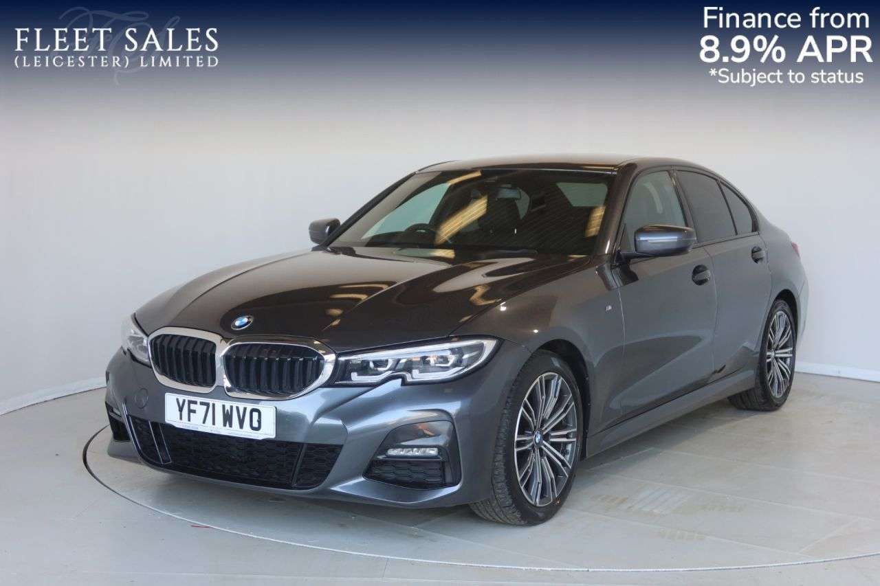 A 2021 BMW 3 SERIES 2.0 318i M Sport Saloon 4dr Petrol Auto Euro 6 (s/s) (156 ps) APPLE CAR PLA A 2021 BMW 3 SERIES 2.0 318i M Sport Saloon 4dr Petrol Auto Euro 6 (s/s) (156 ps) APPLE CAR PLA