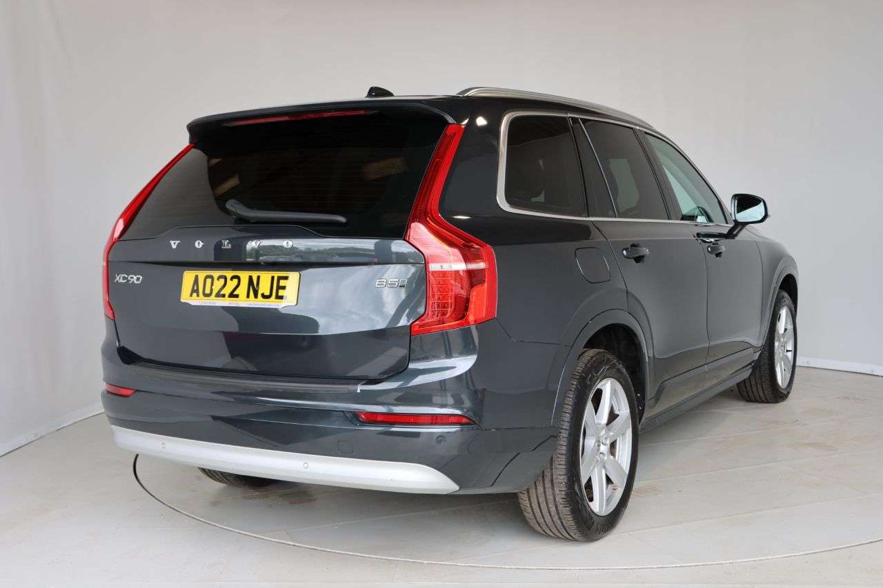 2022 VOLVO XC90 2022 VOLVO XC90