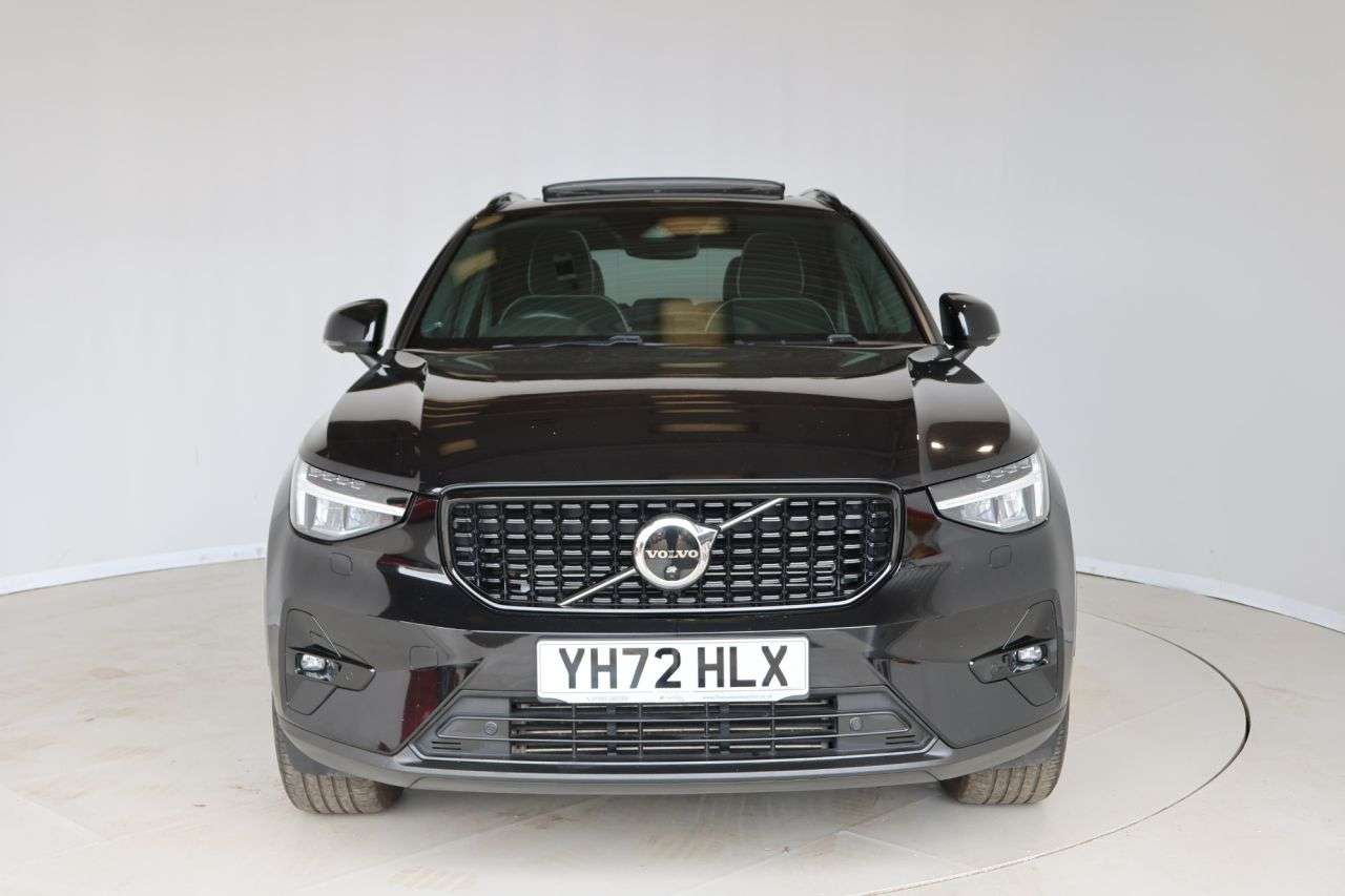 2022 VOLVO XC40 2022 VOLVO XC40