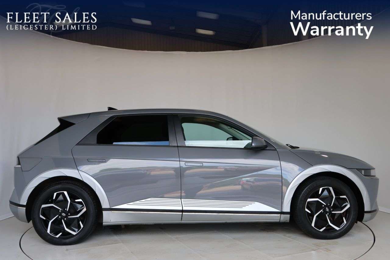 A 2022 HYUNDAI IONIQ 5 73kWh Premium Hatchback 5dr Electric Auto (217 ps) HEATED STEERING WHEEL A 2022 HYUNDAI IONIQ 5 73kWh Premium Hatchback 5dr Electric Auto (217 ps) HEATED STEERING WHEEL