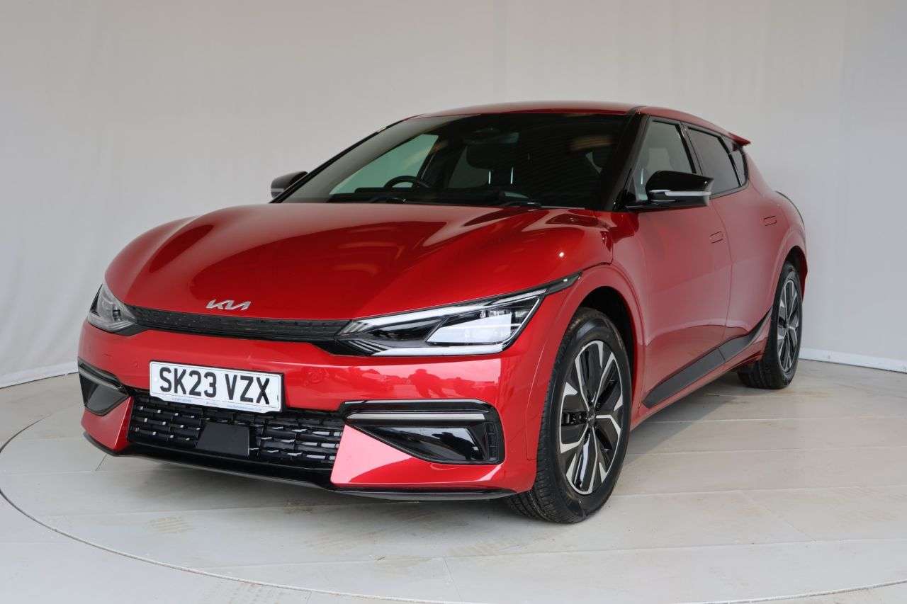 A 2023 KIA EV6 77.4kWh GT-Line Hatchback 5dr Electric Auto AWD (320 bhp) HEATED STEERING W A 2023 KIA EV6 77.4kWh GT-Line Hatchback 5dr Electric Auto AWD (320 bhp) HEATED STEERING W