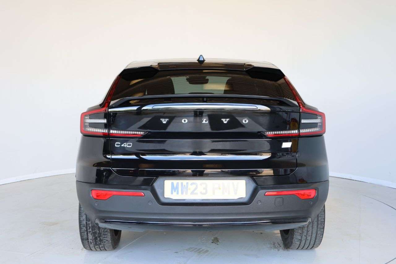 2023 VOLVO C40 2023 VOLVO C40