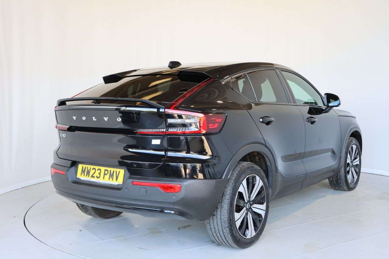 2023 VOLVO C40 2023 VOLVO C40