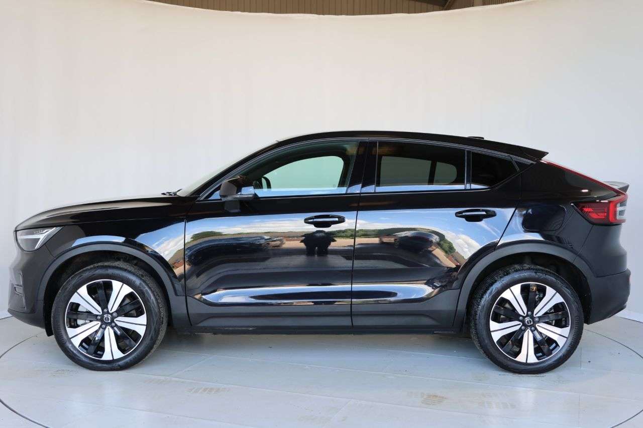2023 VOLVO C40 2023 VOLVO C40