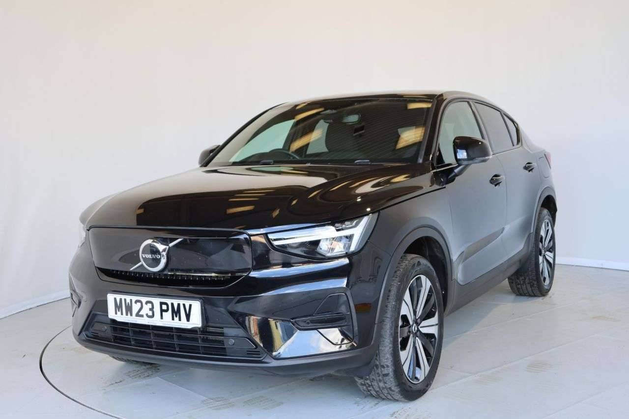 A 2023 VOLVO C40 Recharge 69kWh Core SUV 5dr Electric Auto (231 ps) REAR CAMERA + APPLE CAR A 2023 VOLVO C40 Recharge 69kWh Core SUV 5dr Electric Auto (231 ps) REAR CAMERA + APPLE CAR