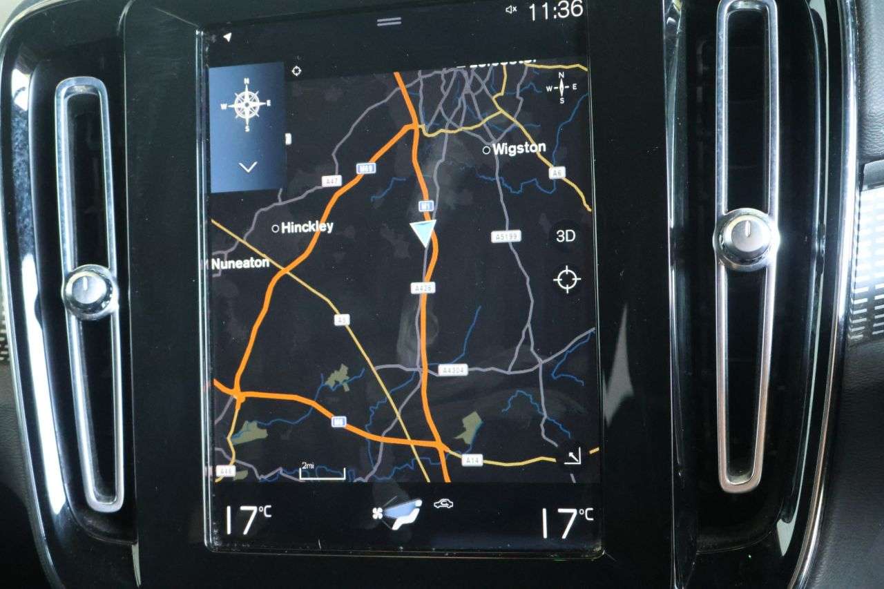 2021 VOLVO XC40 2021 VOLVO XC40