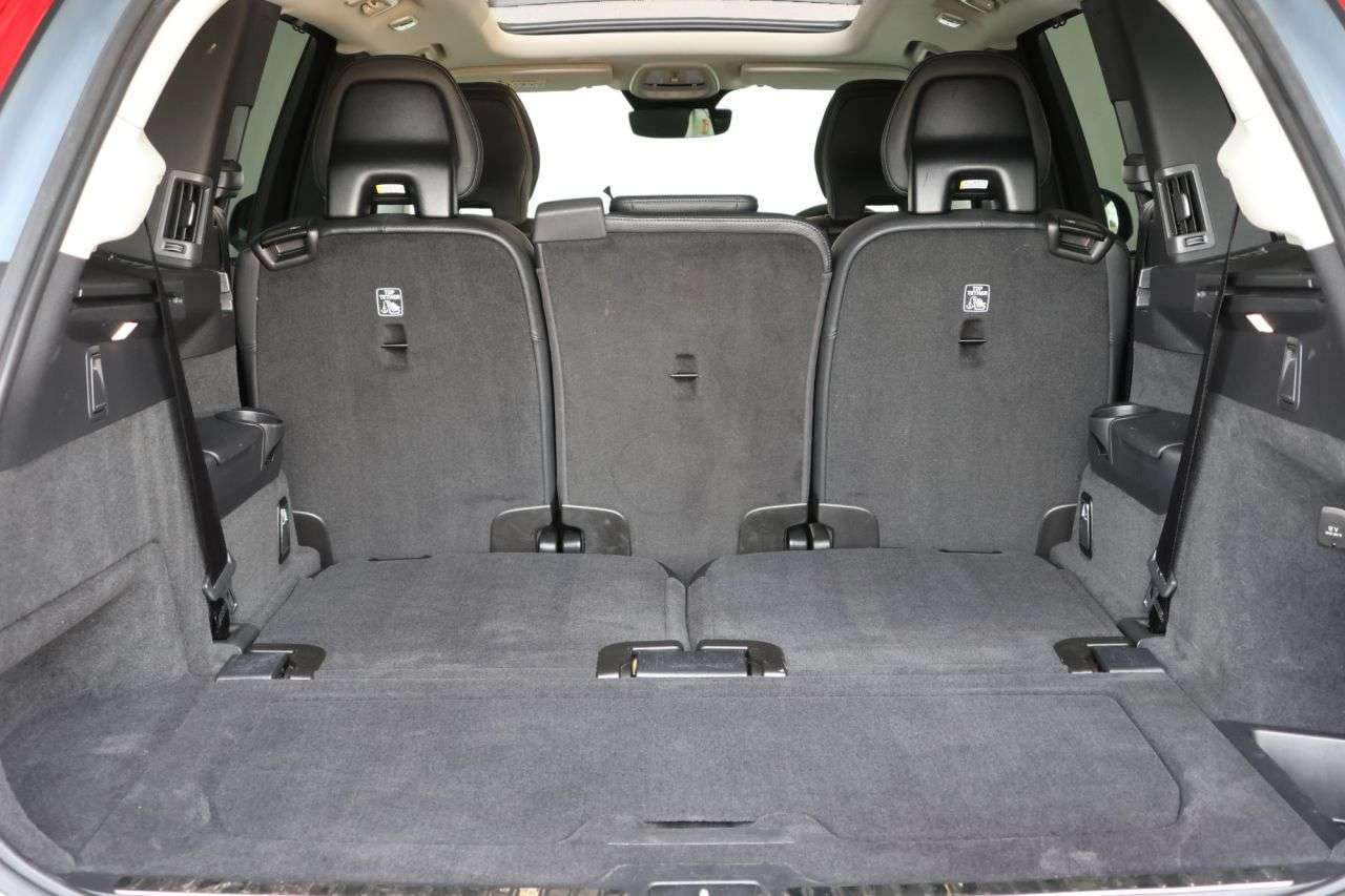 2022 VOLVO XC90 2022 VOLVO XC90