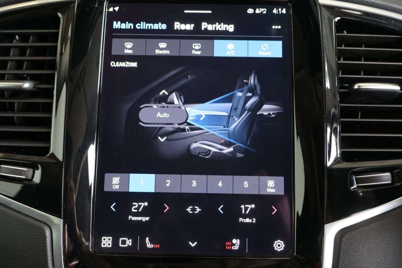2022 VOLVO XC90 2022 VOLVO XC90