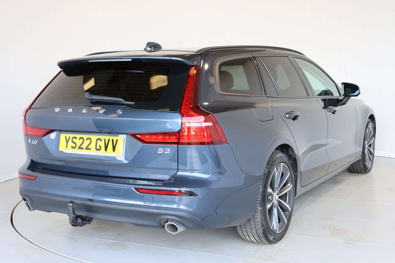 2022 VOLVO V60 2022 VOLVO V60