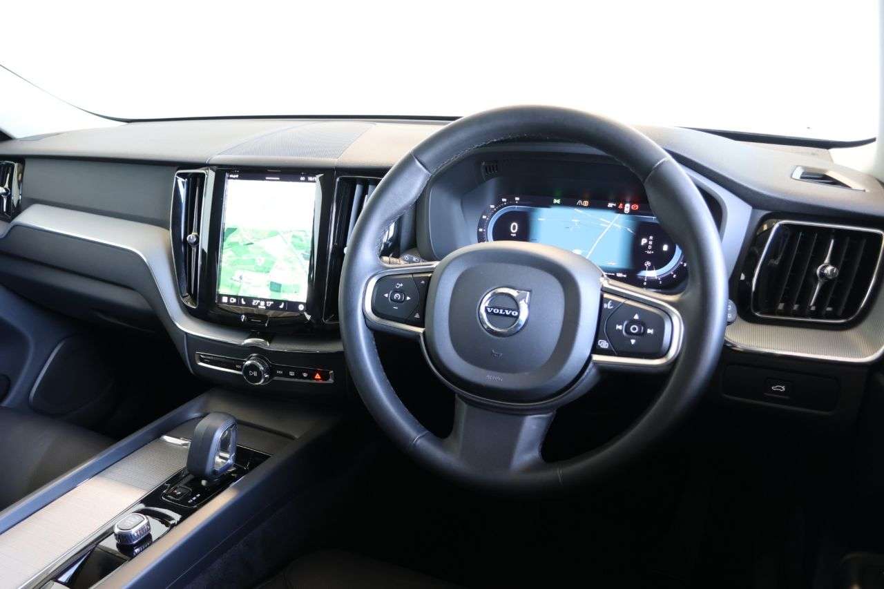 2023 VOLVO XC60 2023 VOLVO XC60