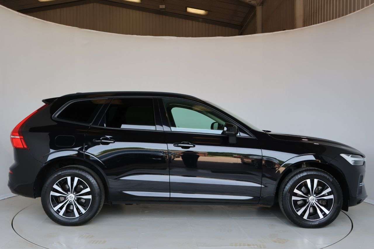 A 2023 VOLVO XC60 2.0 B5 MHEV Core SUV 5dr Petrol Hybrid Auto AWD Euro 6 (s/s) (250 ps) HEATE A 2023 VOLVO XC60 2.0 B5 MHEV Core SUV 5dr Petrol Hybrid Auto AWD Euro 6 (s/s) (250 ps) HEATE