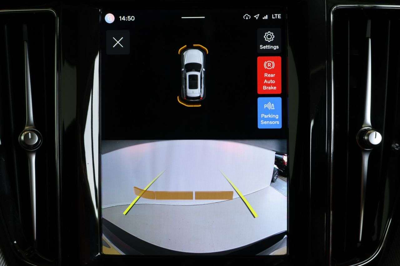 2023 VOLVO XC60 2023 VOLVO XC60