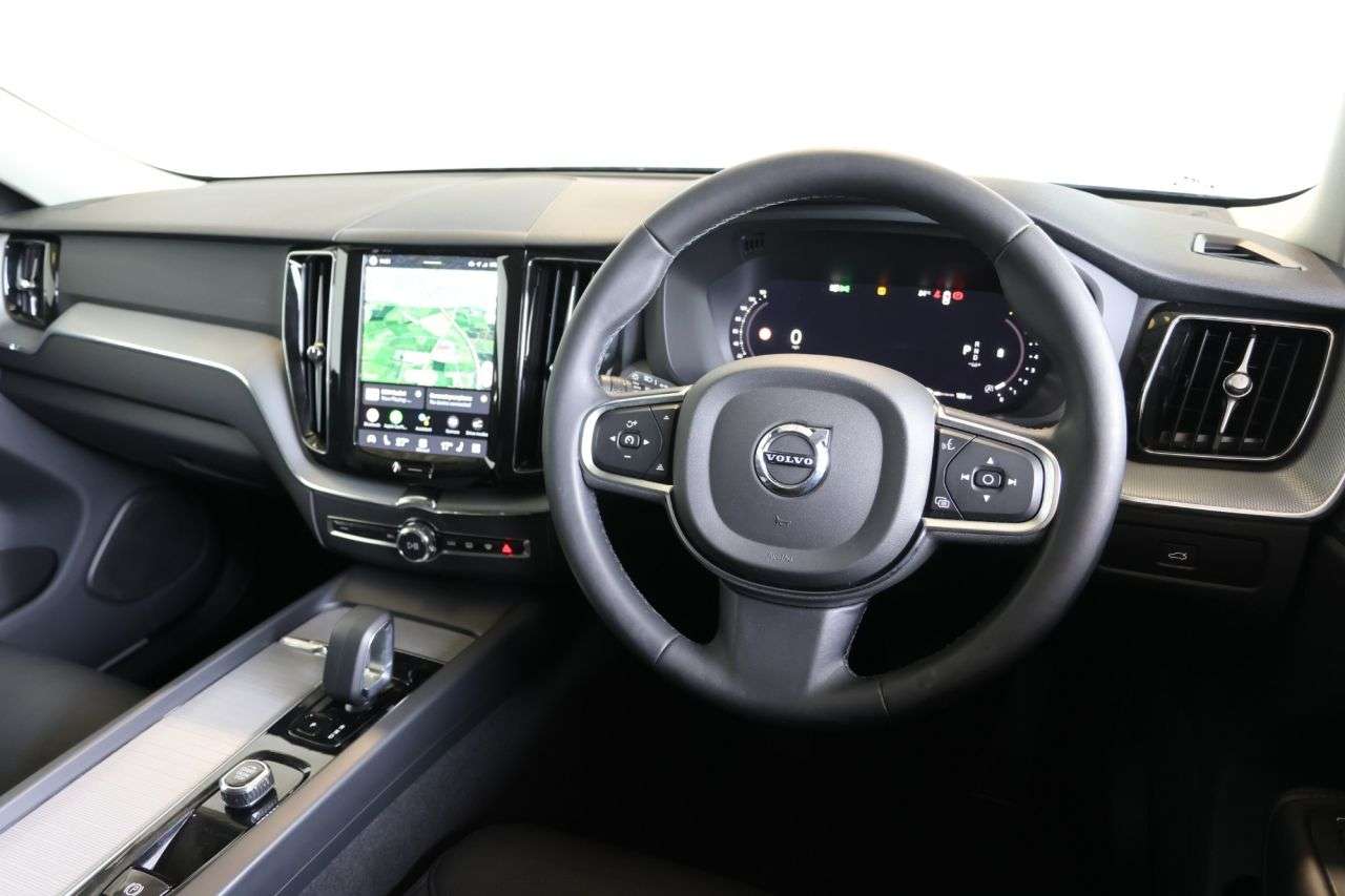 2023 VOLVO XC60 2023 VOLVO XC60