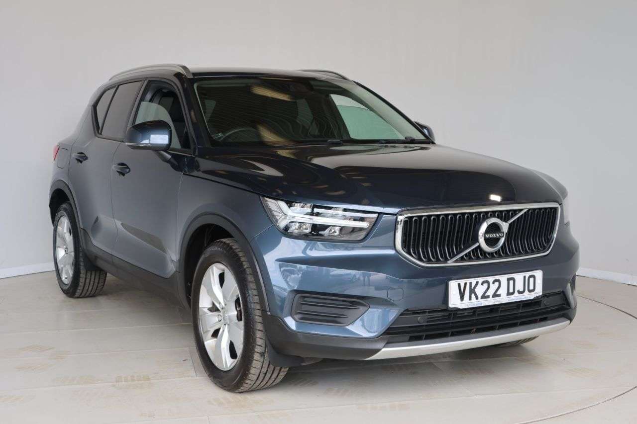 2022 VOLVO XC40 2022 VOLVO XC40
