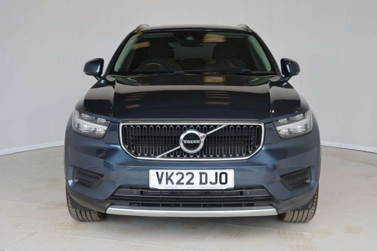 2022 VOLVO XC40 2022 VOLVO XC40