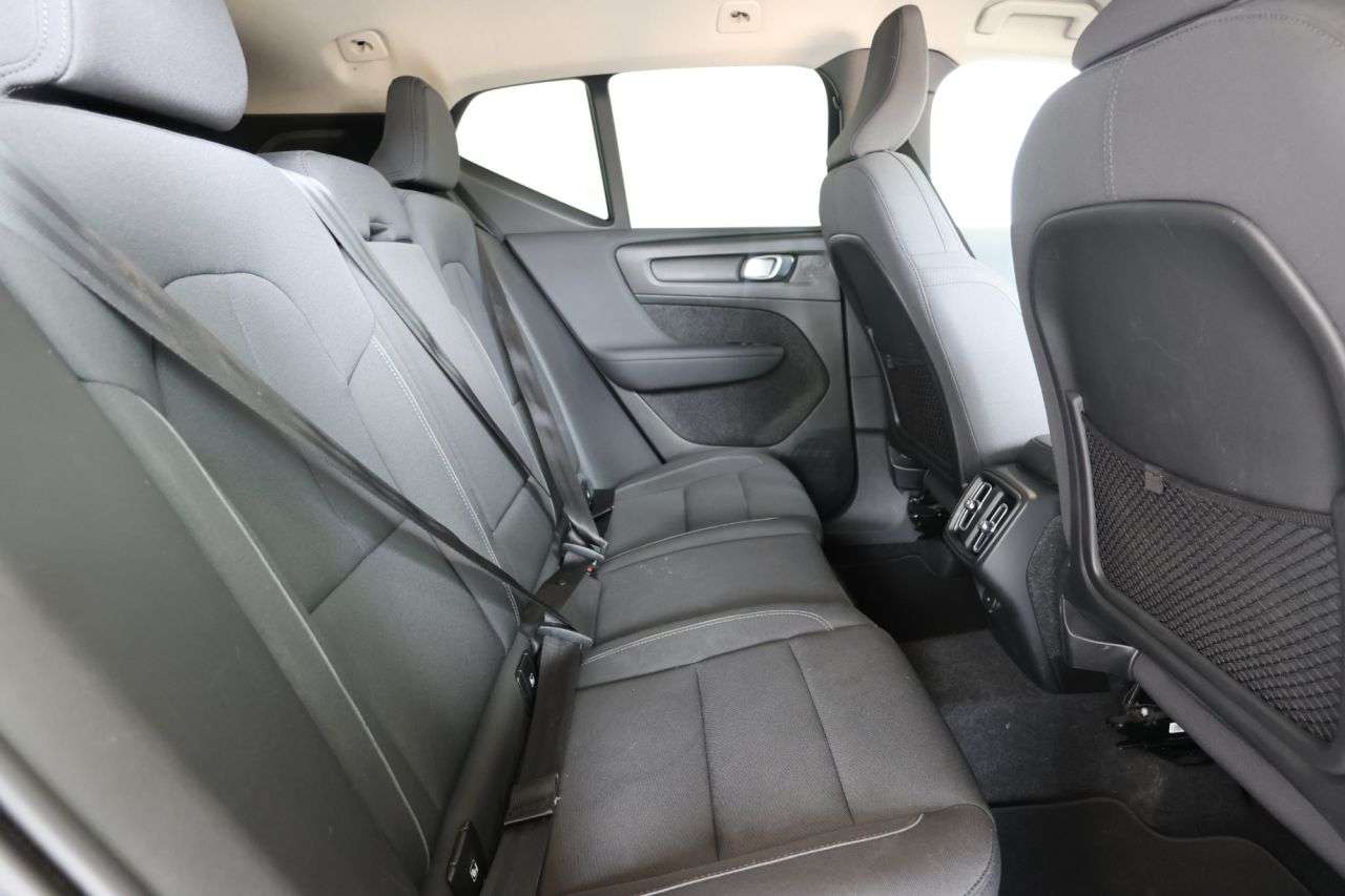 2022 VOLVO XC40 2022 VOLVO XC40