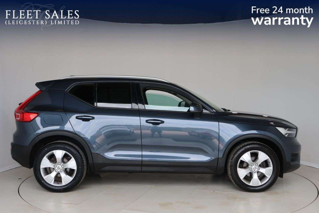 A 2022 VOLVO XC40 1.5 T3 Momentum SUV 5dr Petrol Auto Euro 6 (s/s) (163 ps) FREE DELIVERY WIT A 2022 VOLVO XC40 1.5 T3 Momentum SUV 5dr Petrol Auto Euro 6 (s/s) (163 ps) FREE DELIVERY WIT