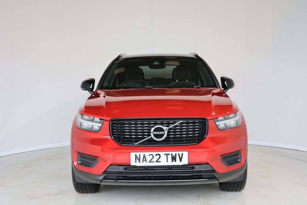 2022 VOLVO XC40 2022 VOLVO XC40