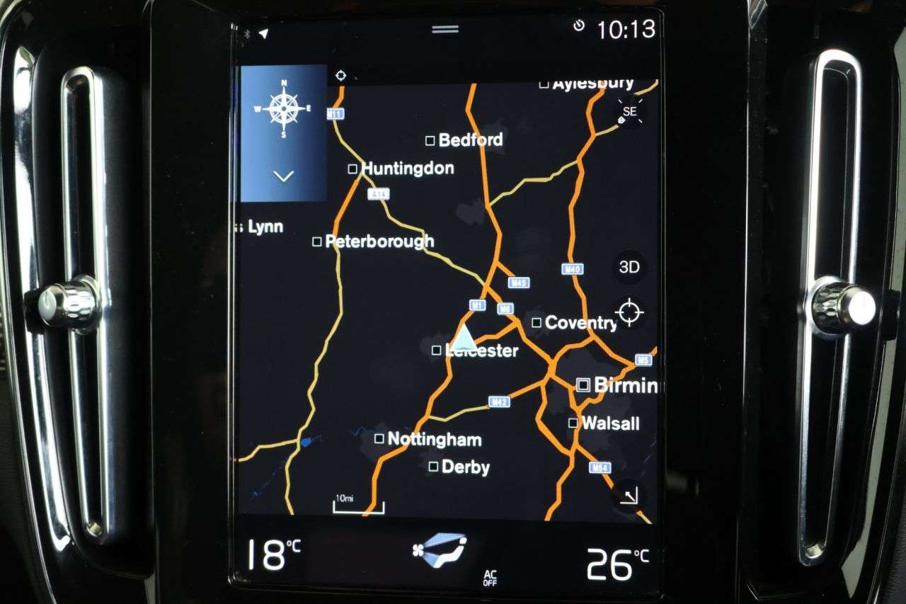 2022 VOLVO XC40 2022 VOLVO XC40