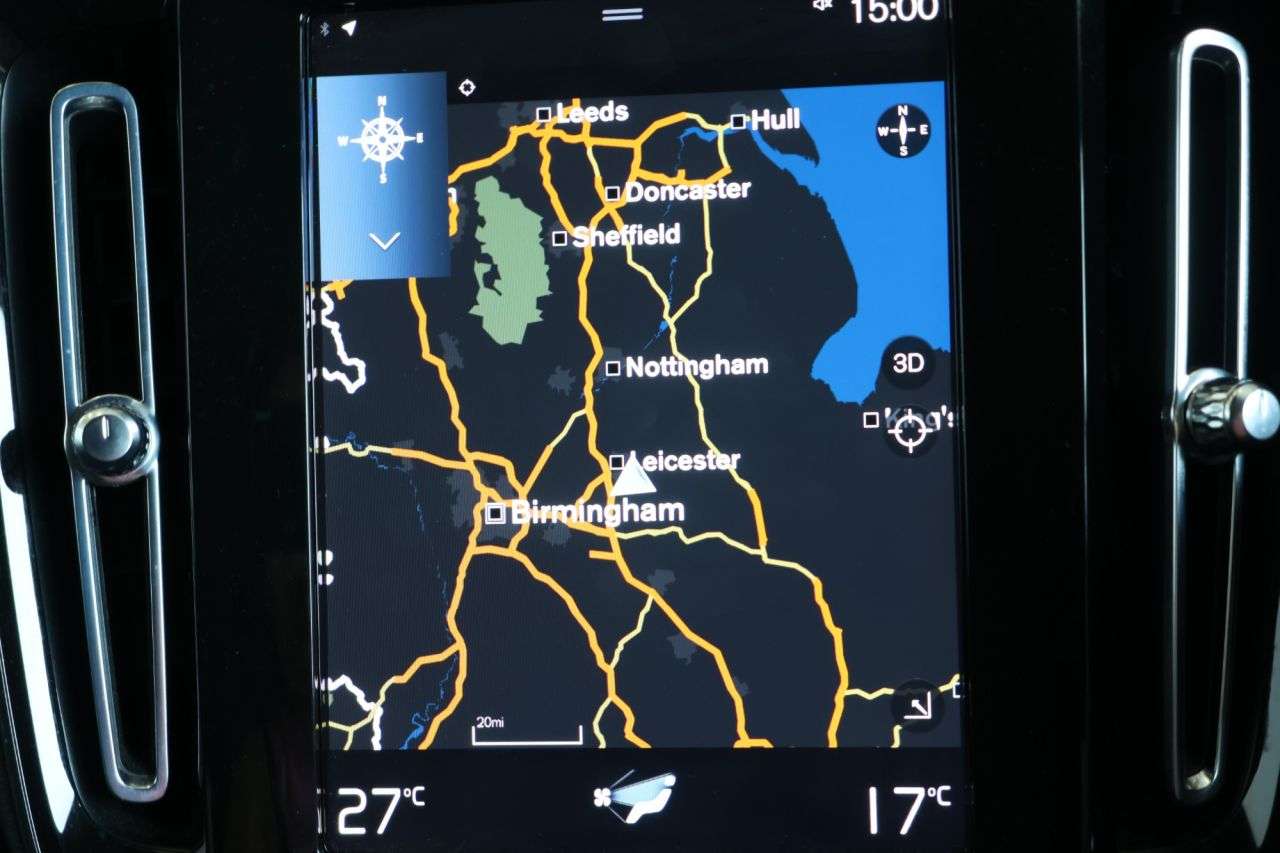 2022 VOLVO XC40 2022 VOLVO XC40