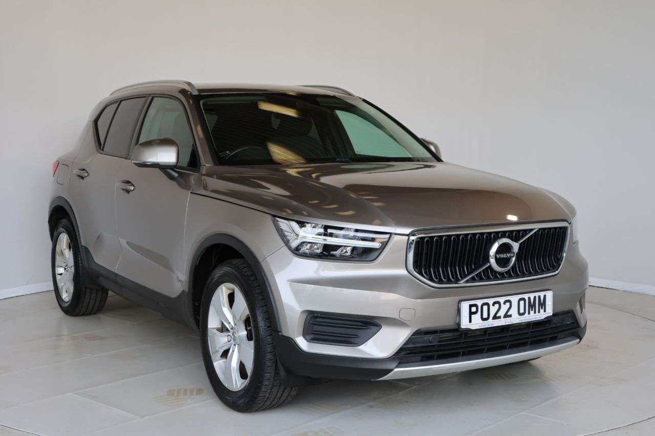 2022 VOLVO XC40 2022 VOLVO XC40