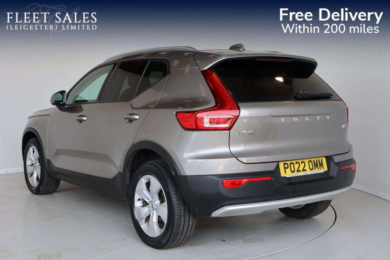 2022 VOLVO XC40 2022 VOLVO XC40