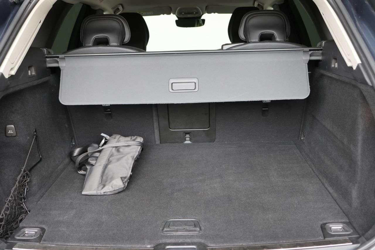 2021 VOLVO XC60 2021 VOLVO XC60