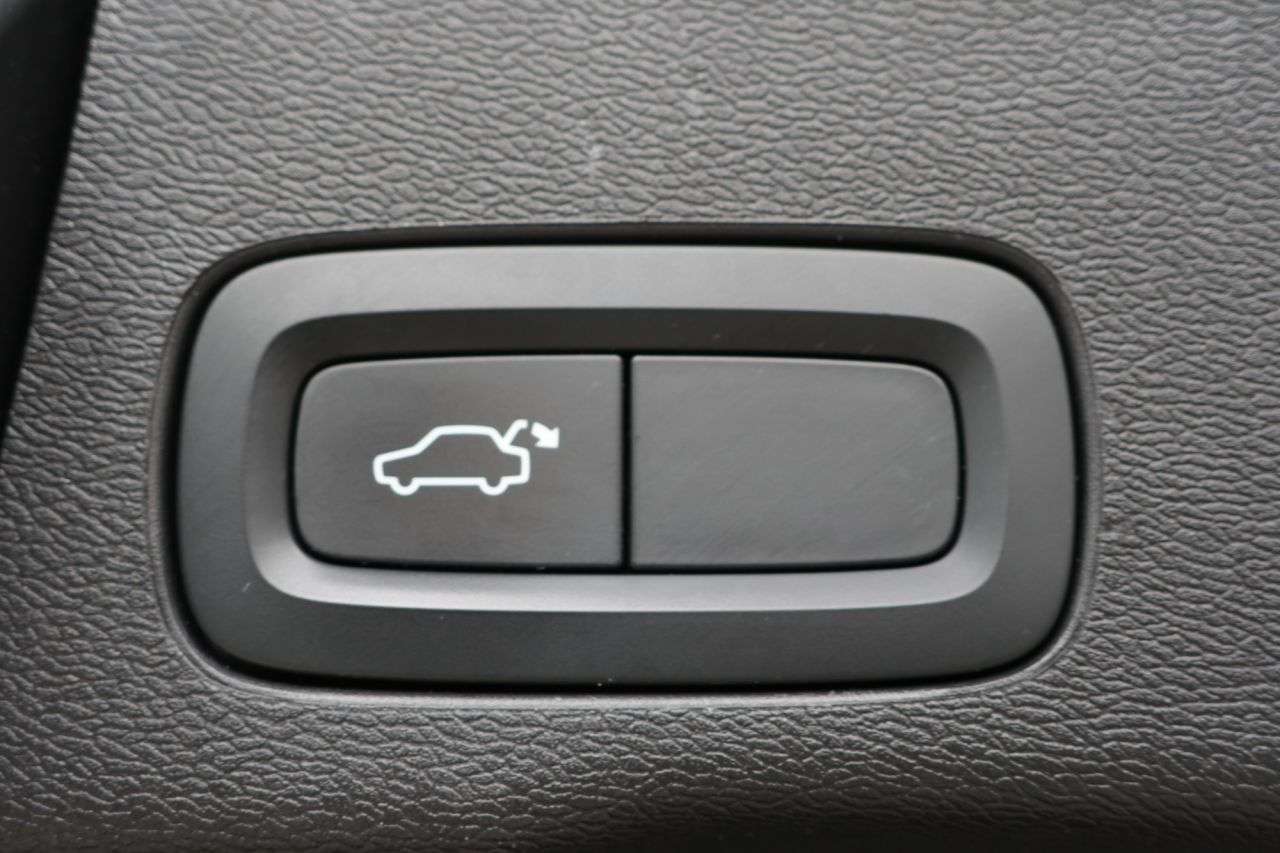 2021 VOLVO XC60 2021 VOLVO XC60