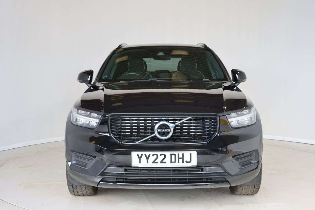 2022 VOLVO XC40 2022 VOLVO XC40