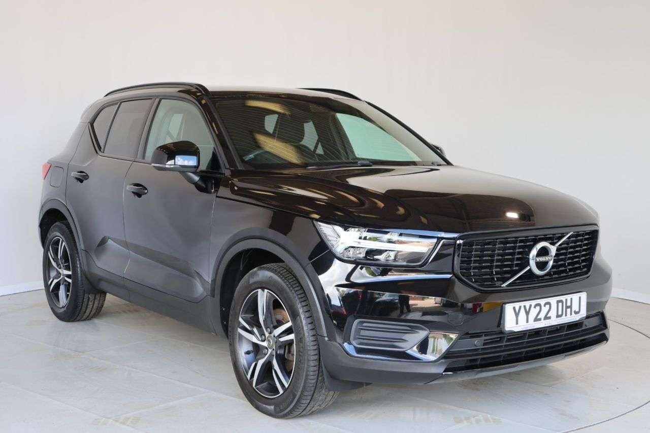 2022 VOLVO XC40 2022 VOLVO XC40