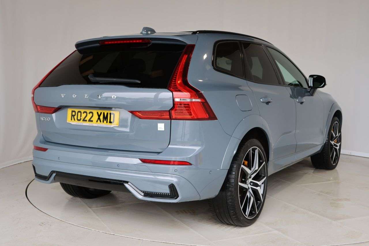 2022 VOLVO XC60 2022 VOLVO XC60