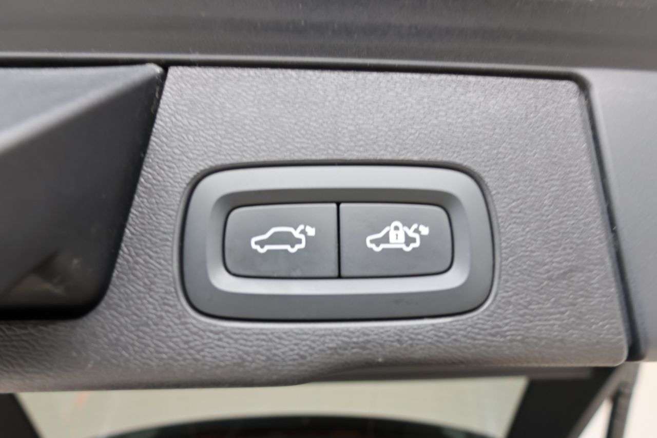 2022 VOLVO XC60 2022 VOLVO XC60