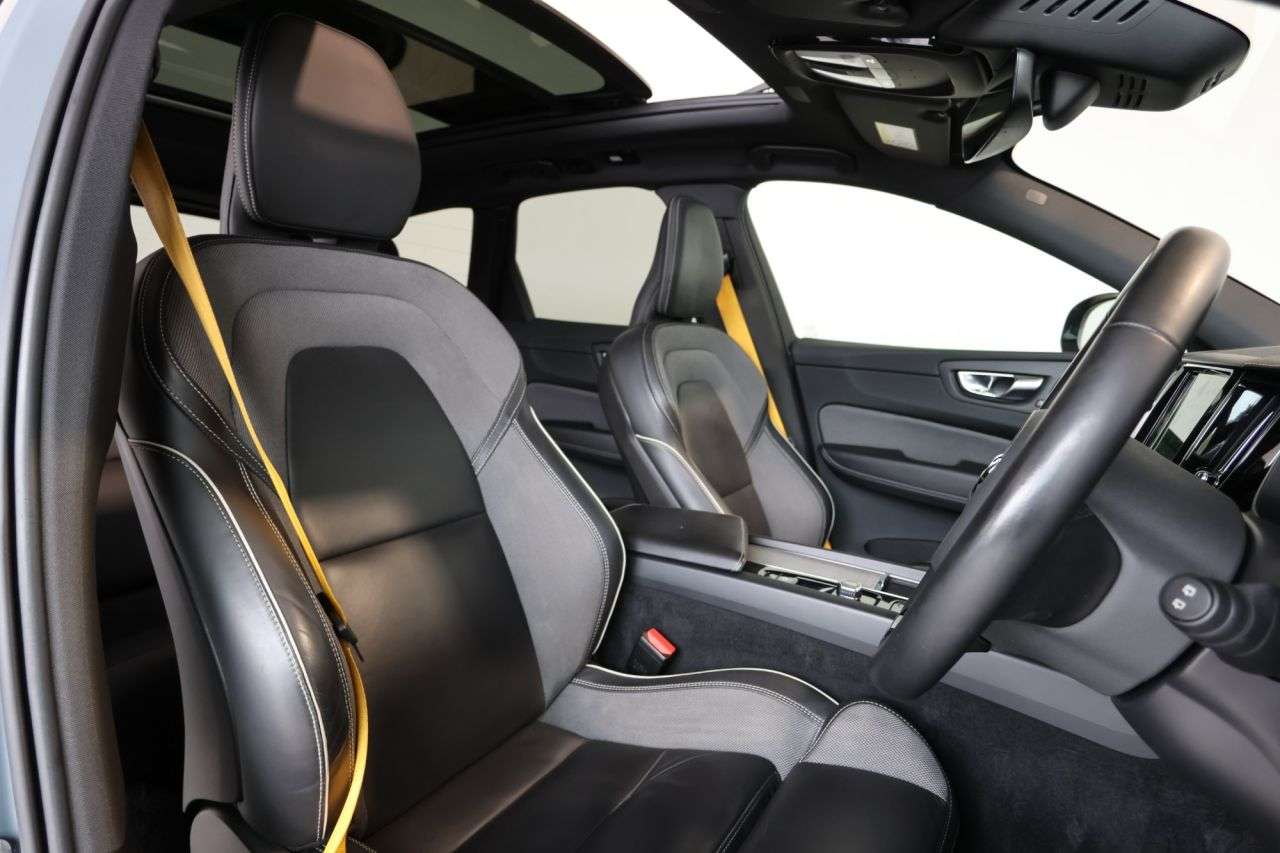 2022 VOLVO XC60 2022 VOLVO XC60