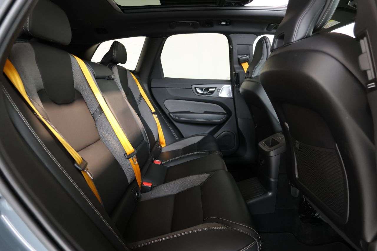 2022 VOLVO XC60 2022 VOLVO XC60